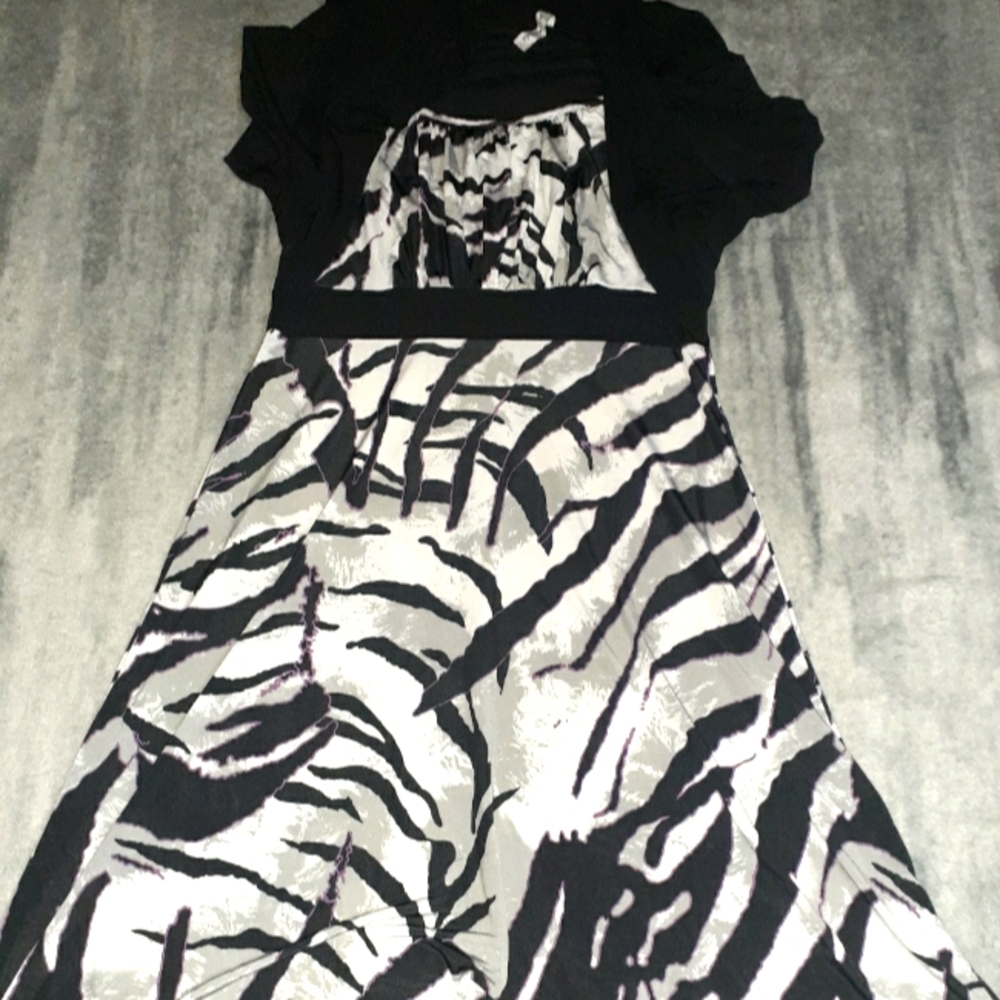 Womens dress small-med